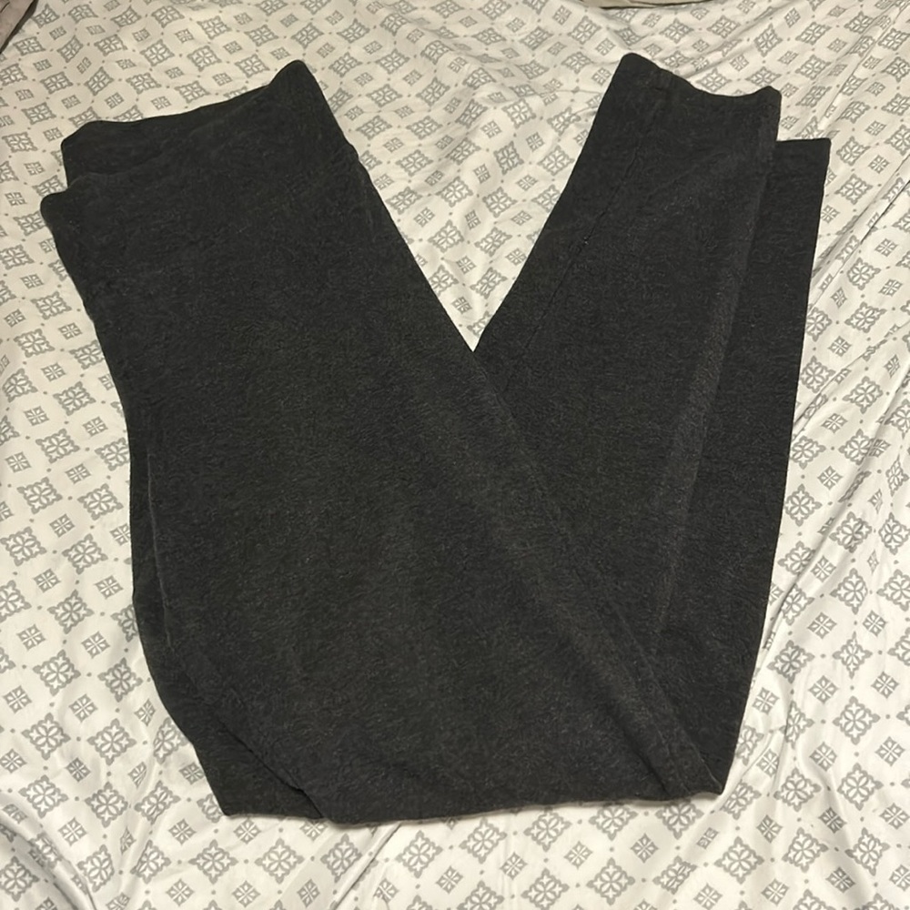Gray Stretch Leggings - Medium